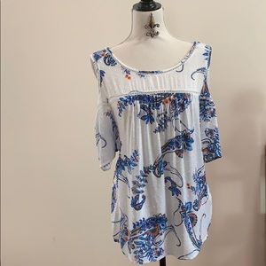 ⚜️ADORABLE COLD SHOULDER TOP⚜️